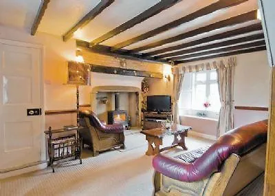 Hall Garth